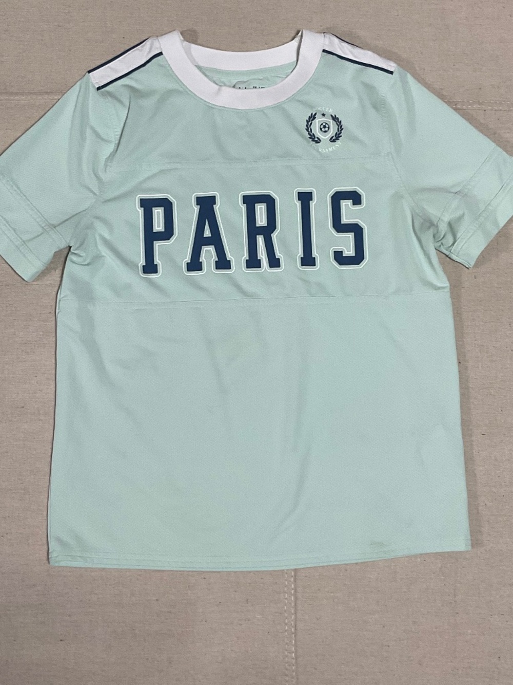 abercrombie kids Light Green “Paris” Soccer Football Jersey Size 11-12